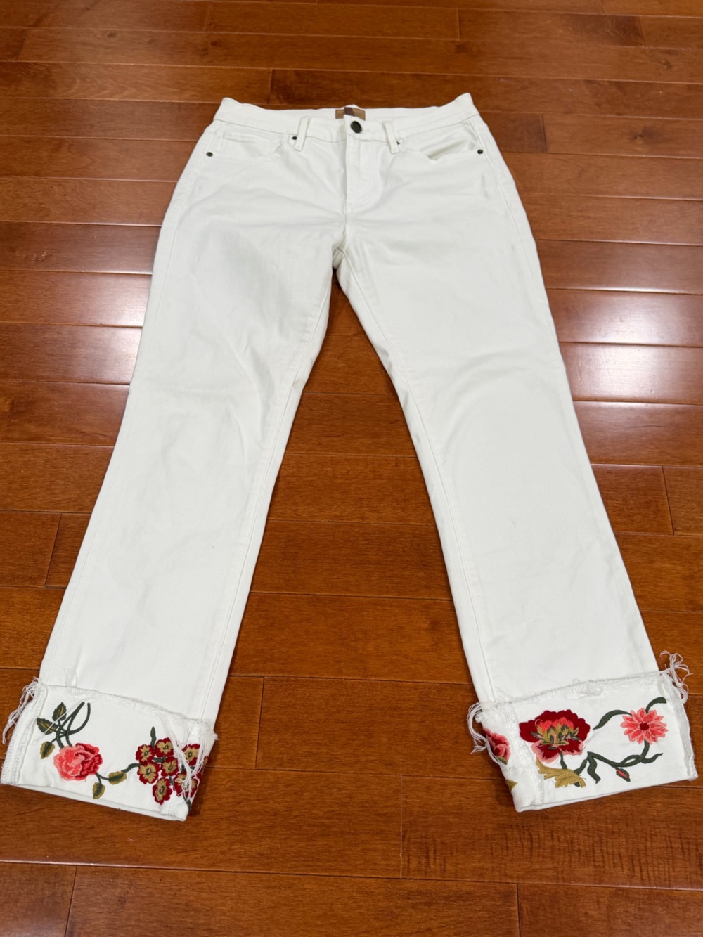 DRIFTWOOD White w Embroidered Floral Cuffs Cotton Blend Colette Jeans Pants 28